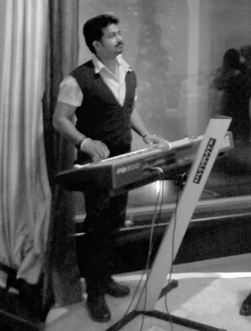 indian keyboard players kuwait city kuwait